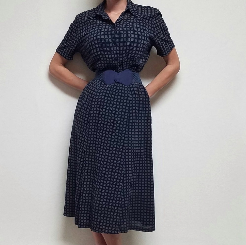 VINTAGE 90s Pendleton Navy Blue Square Print Cropped Blouse Flared Skirt Set 6 - Picture 2 of 16